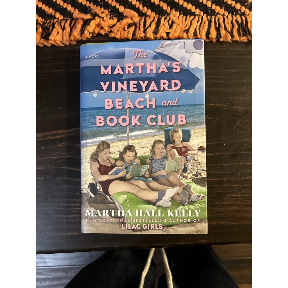Martha's Vineyard Beach and Book Club : A Novel by Martha Hall Kelly (2025,...